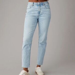 American Eagle Mom Fit Women's Jeans